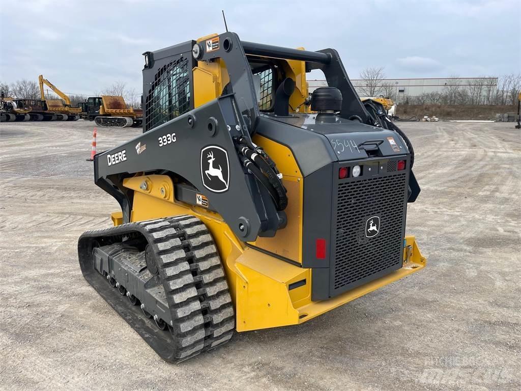 John Deere 333G 松土机