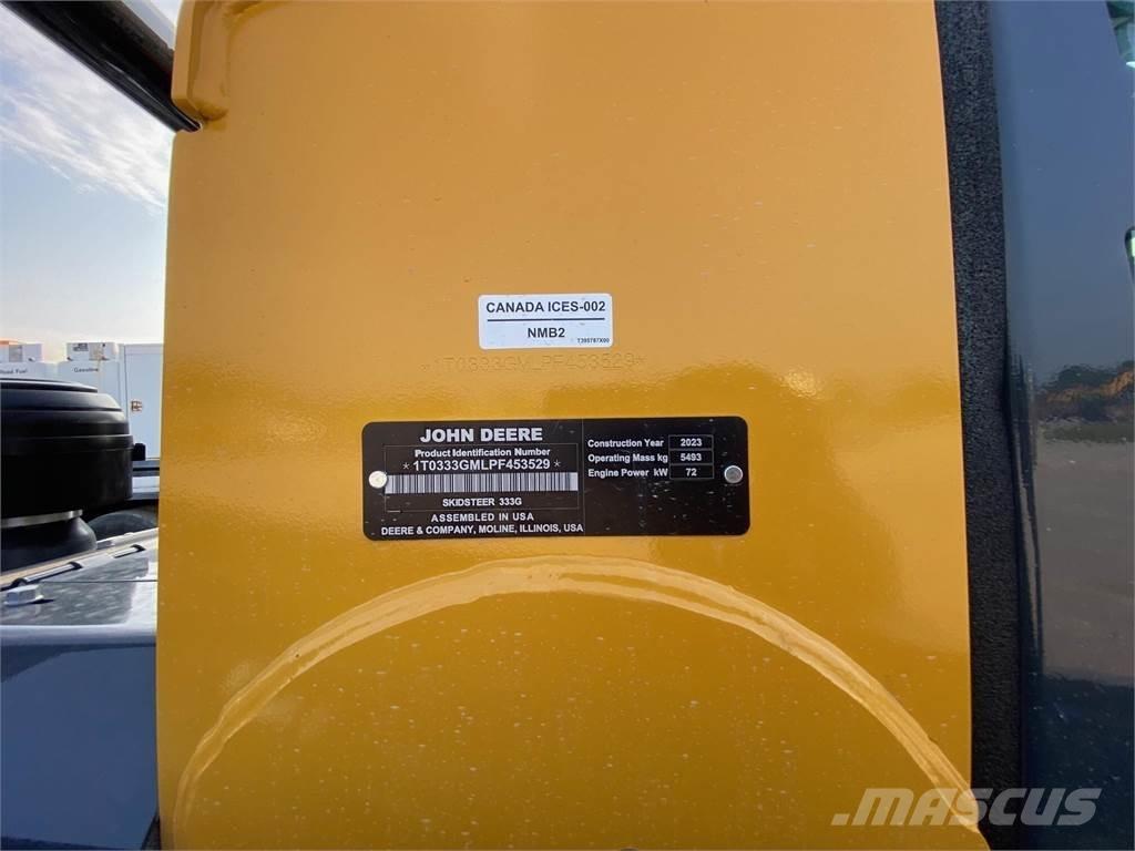 John Deere 333G 滑移装载机