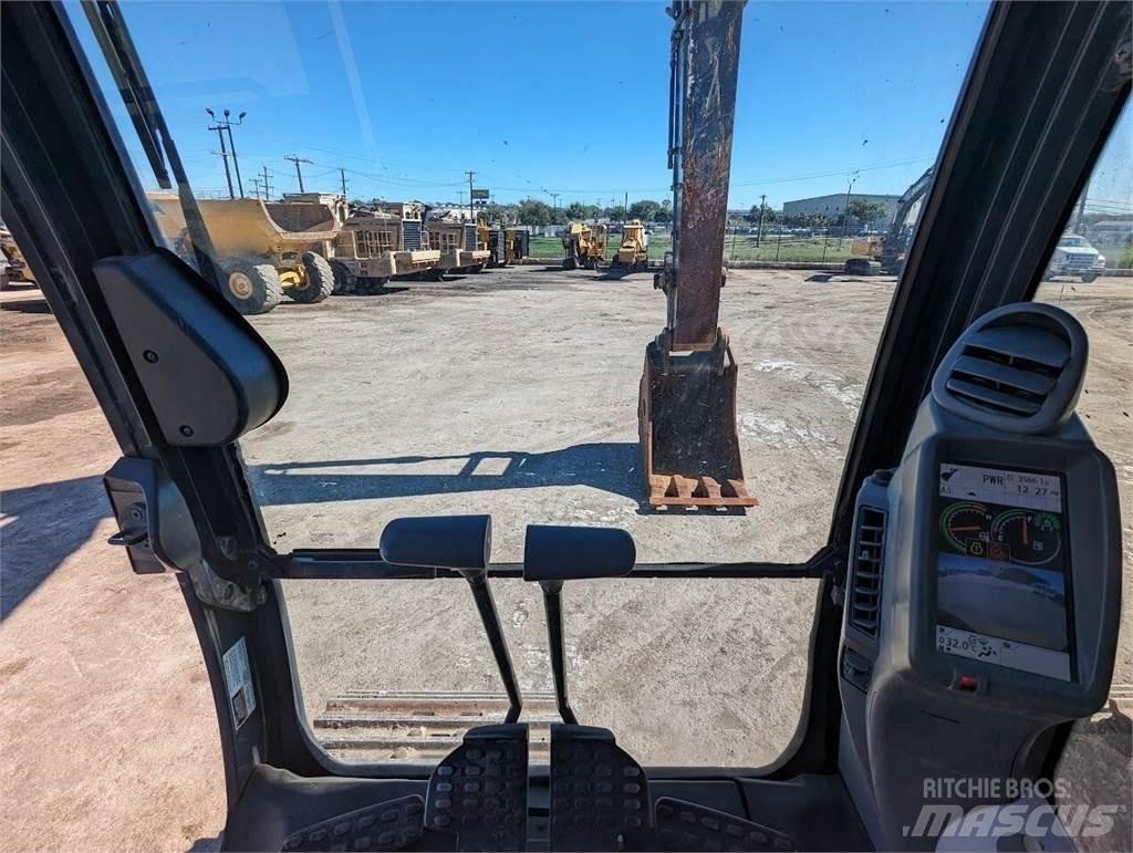John Deere 350G LC 履带挖掘机