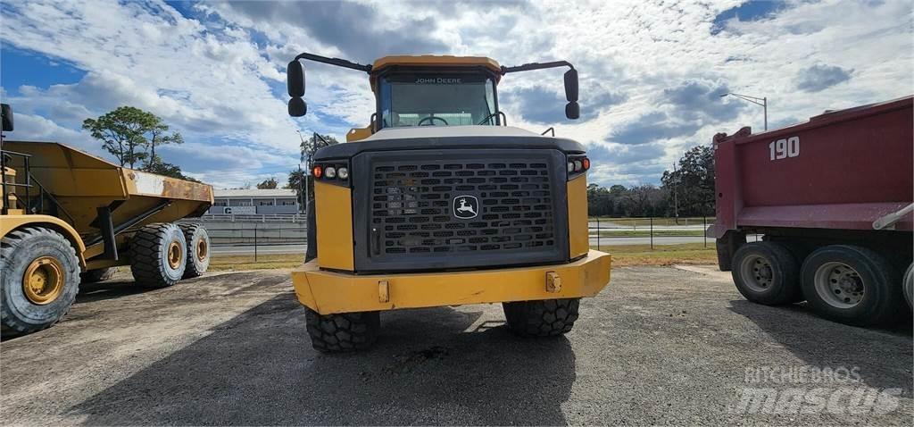 John Deere 460E 水罐车