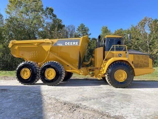 John Deere 460E 铰接式自卸车