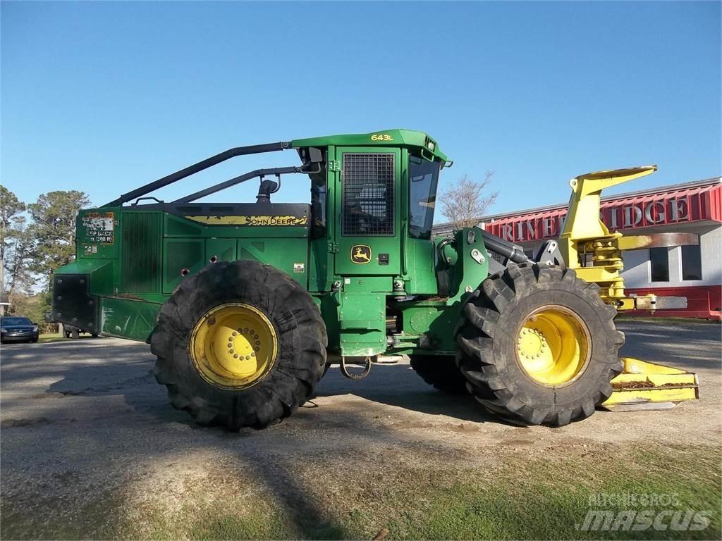 John Deere 643L 伐木机