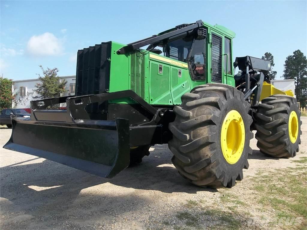 John Deere 648H 粉碎机