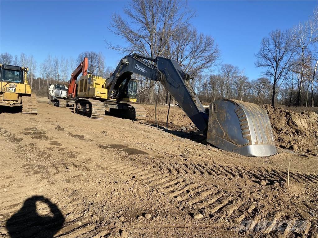 John Deere 670G LC 履带挖掘机