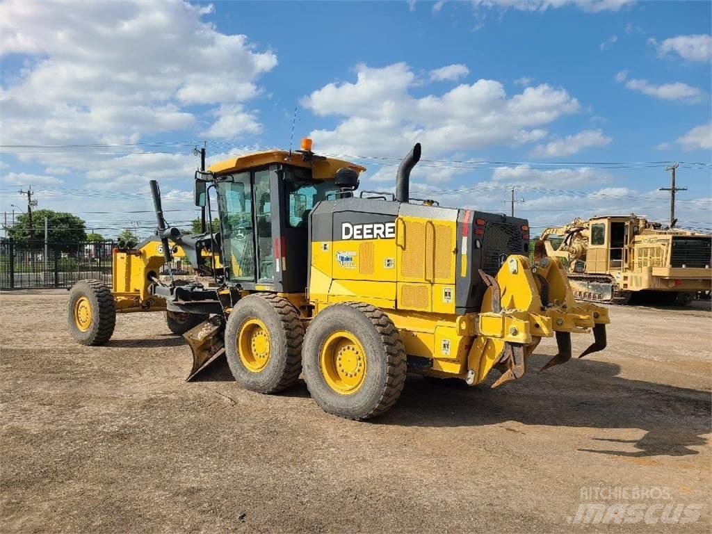 John Deere 672G 平地机/推土机