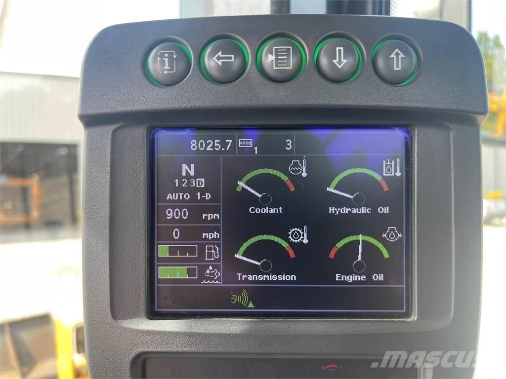 John Deere 744K 轮式装载机