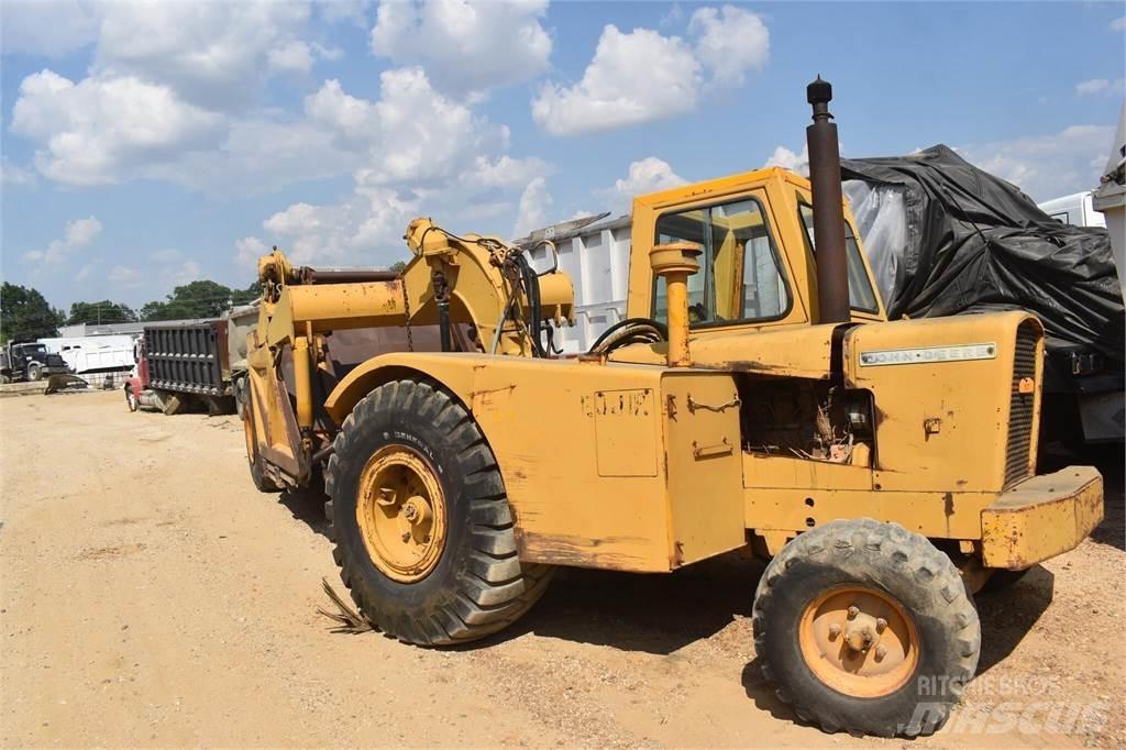 John Deere 760A 铲运机