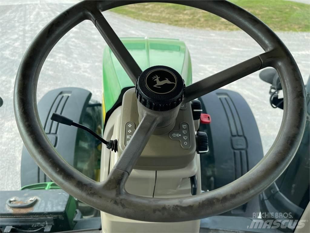 John Deere 8245R 拖拉机/农用车