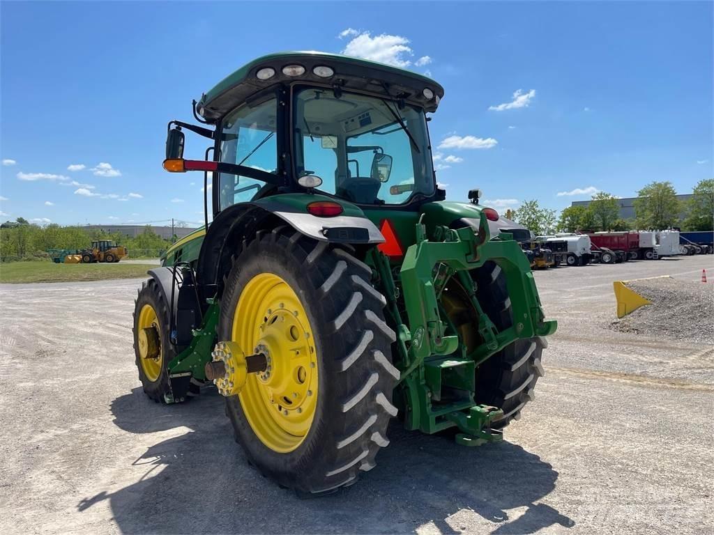 John Deere 8320R 拖拉机/农用车