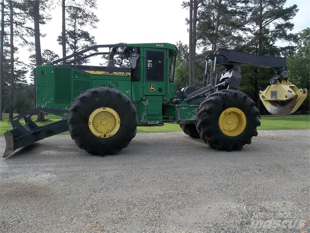 John Deere 848L 粉碎机