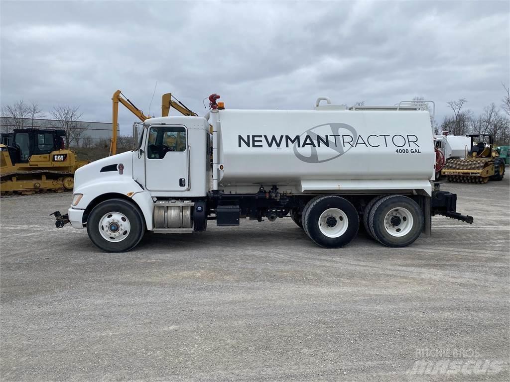 Kenworth T300 水罐车