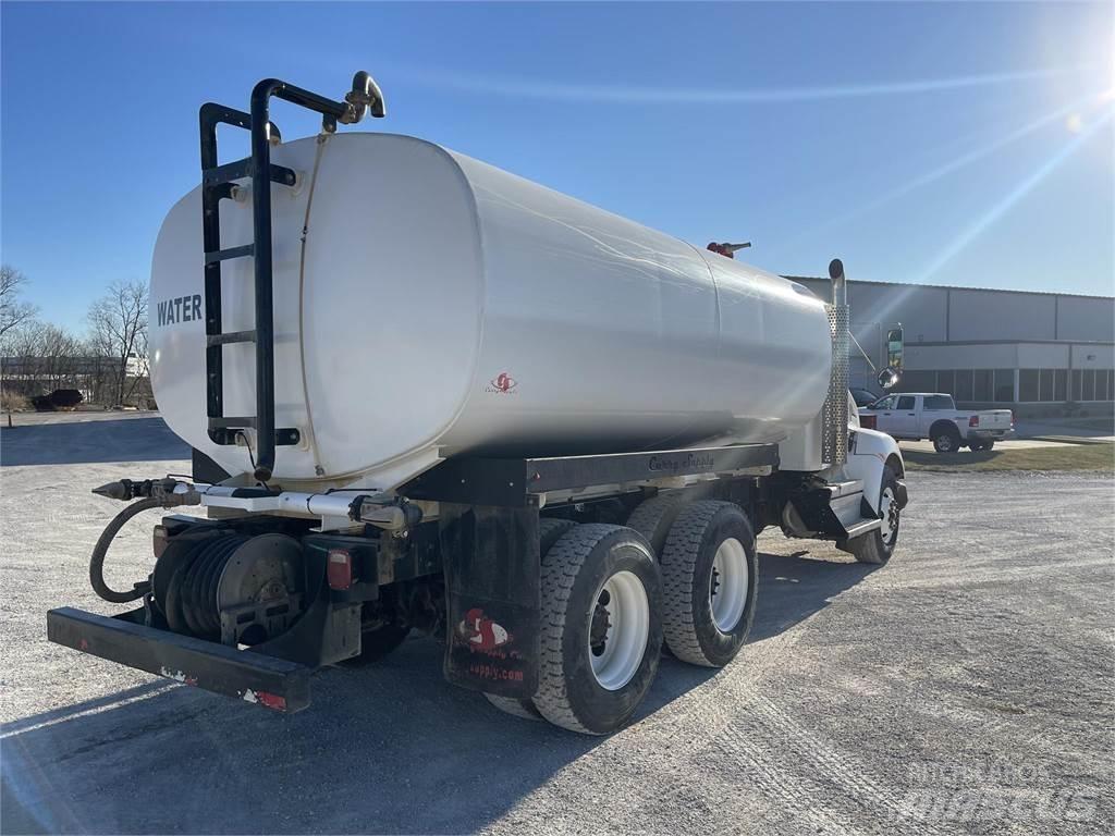 Kenworth T370 水罐车