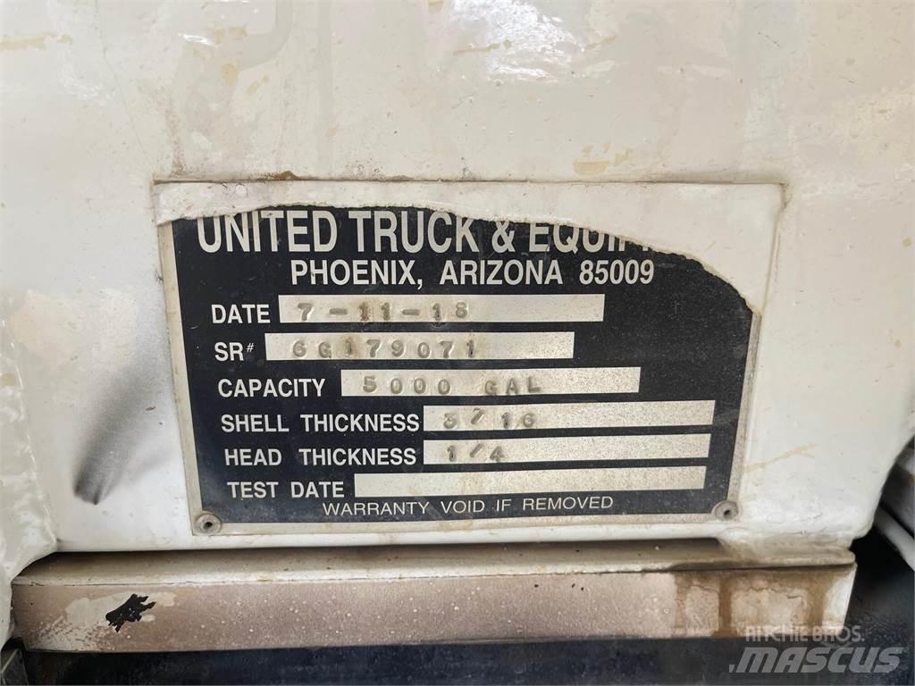 Kenworth T440 水罐车