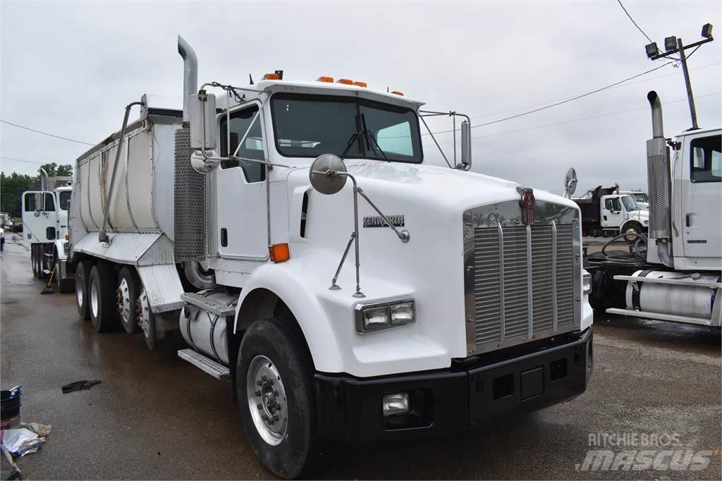 Kenworth T800 自卸式货车