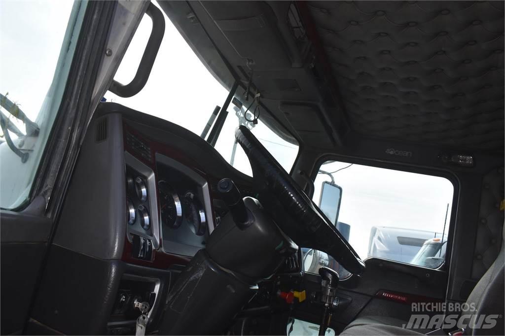 Kenworth T800 自卸式货车