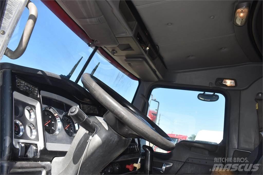 Kenworth T800 起重车