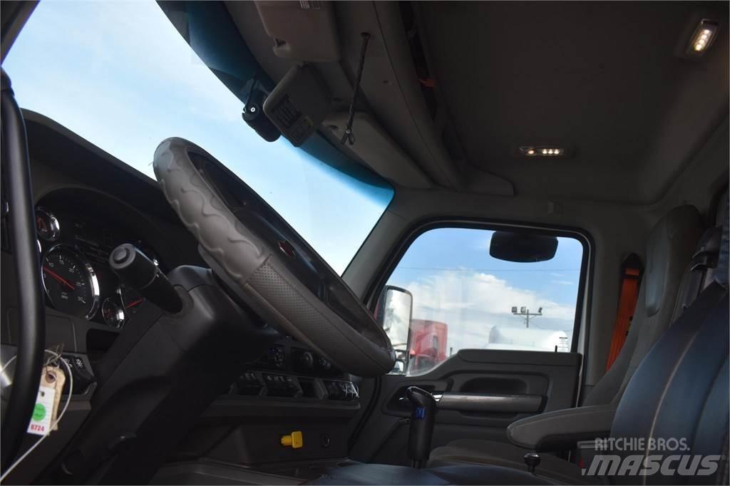 Kenworth T880 自卸式货车