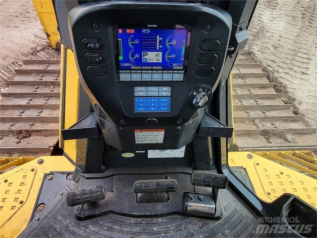 Komatsu D65PX-18 履带式推土机