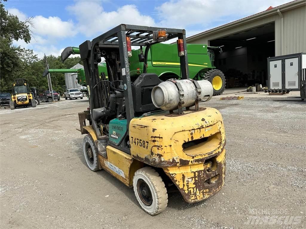 Komatsu FG25T-14 其他叉车