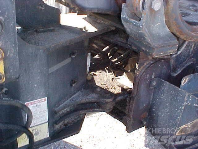 Komatsu WA100 轮式装载机