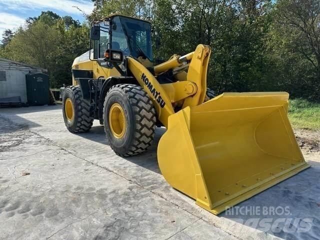 Komatsu WA320-8 轮式装载机