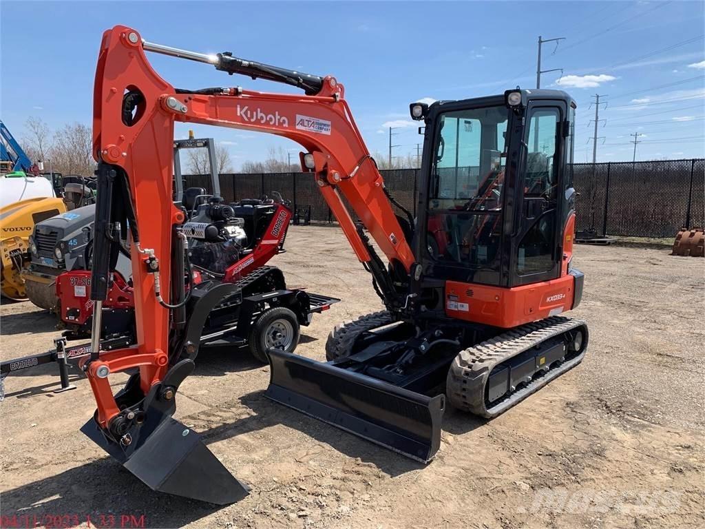 Kubota KX033-4 小型挖掘机