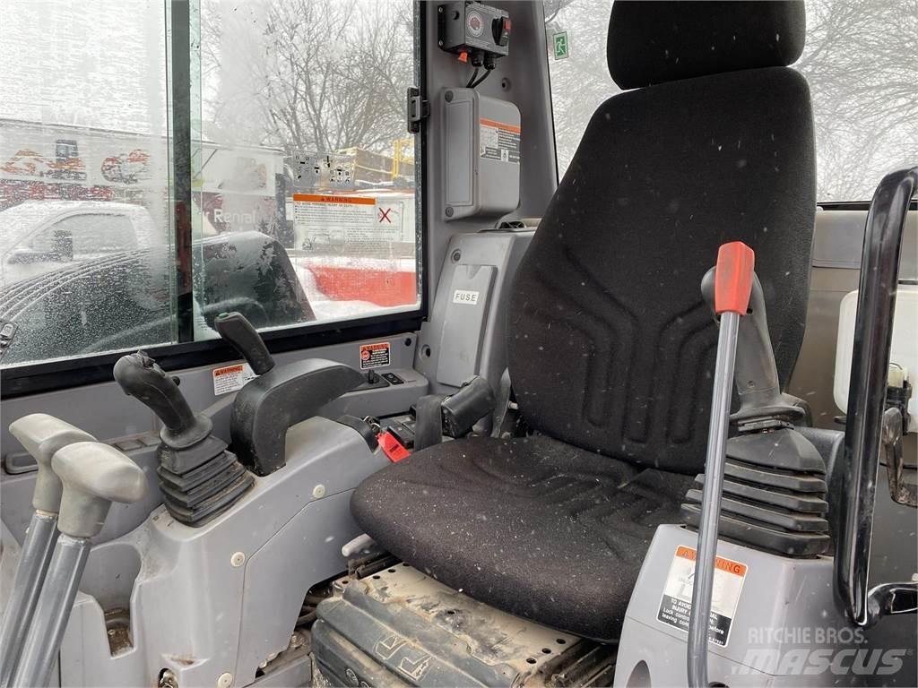 Kubota KX080 履带挖掘机