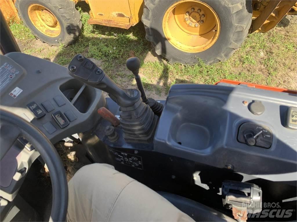 Kubota R530 轮式装载机