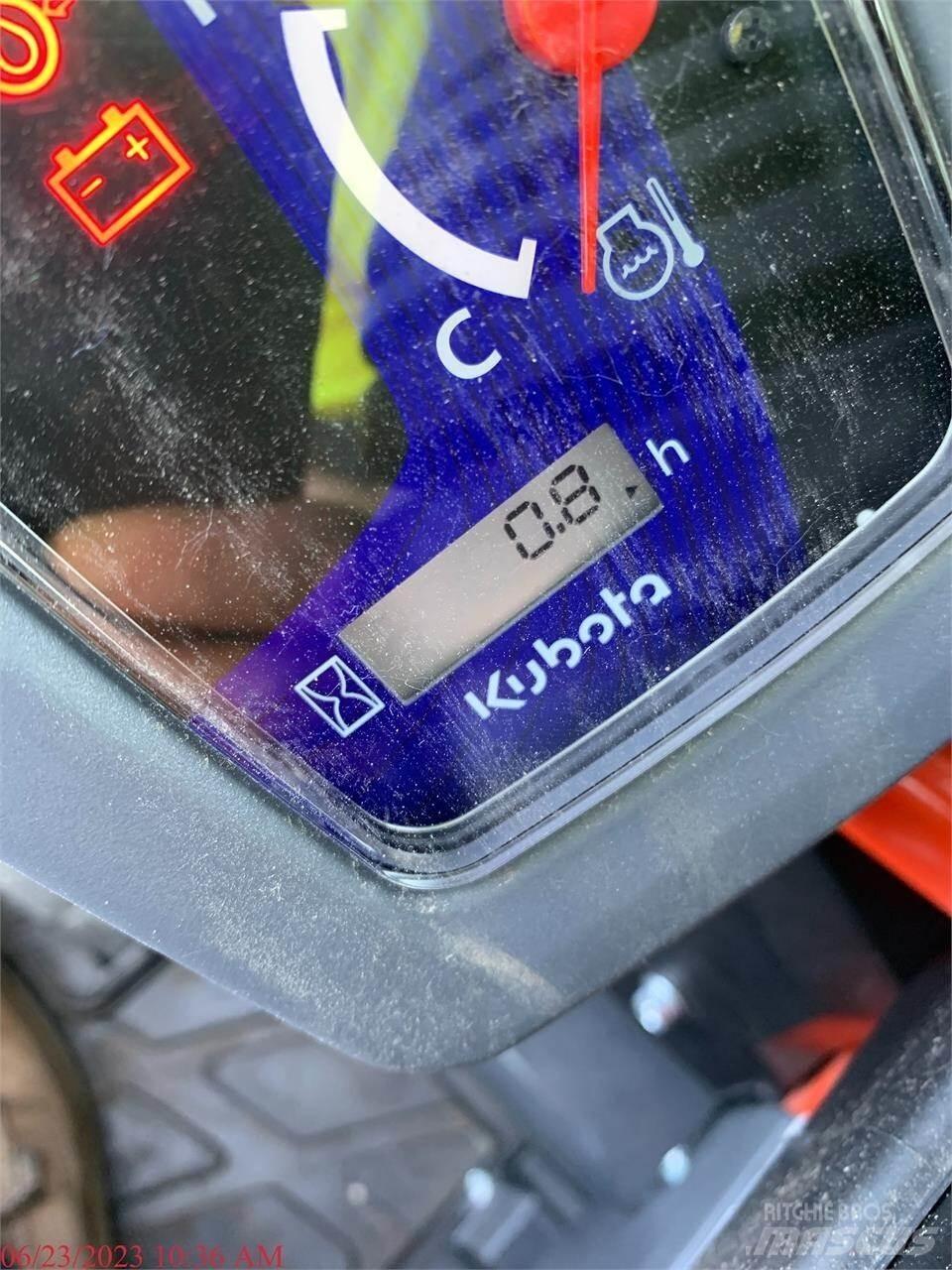 Kubota SSV75 滑移装载机