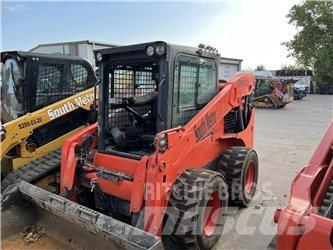 Kubota SSV75 滑移装载机