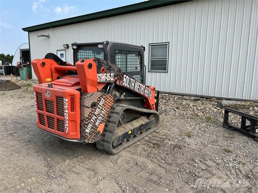 Kubota SVL75-2 滑移装载机