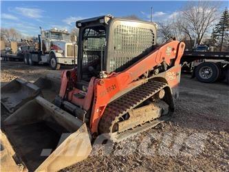 Kubota SVL75-2 滑移装载机