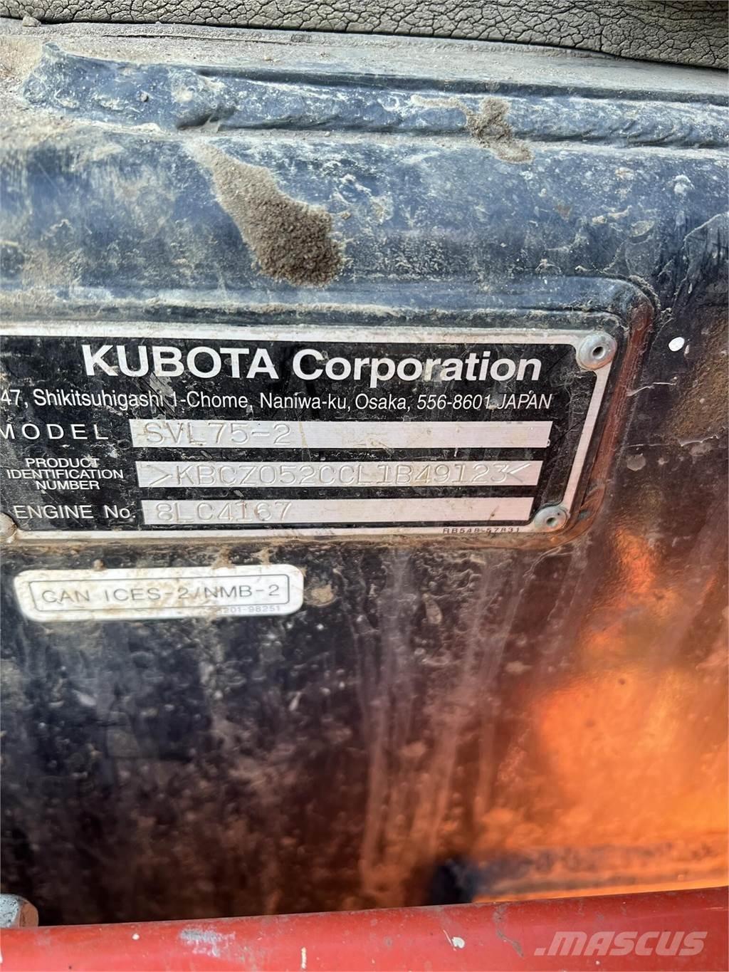 Kubota SVL75-2 滑移装载机