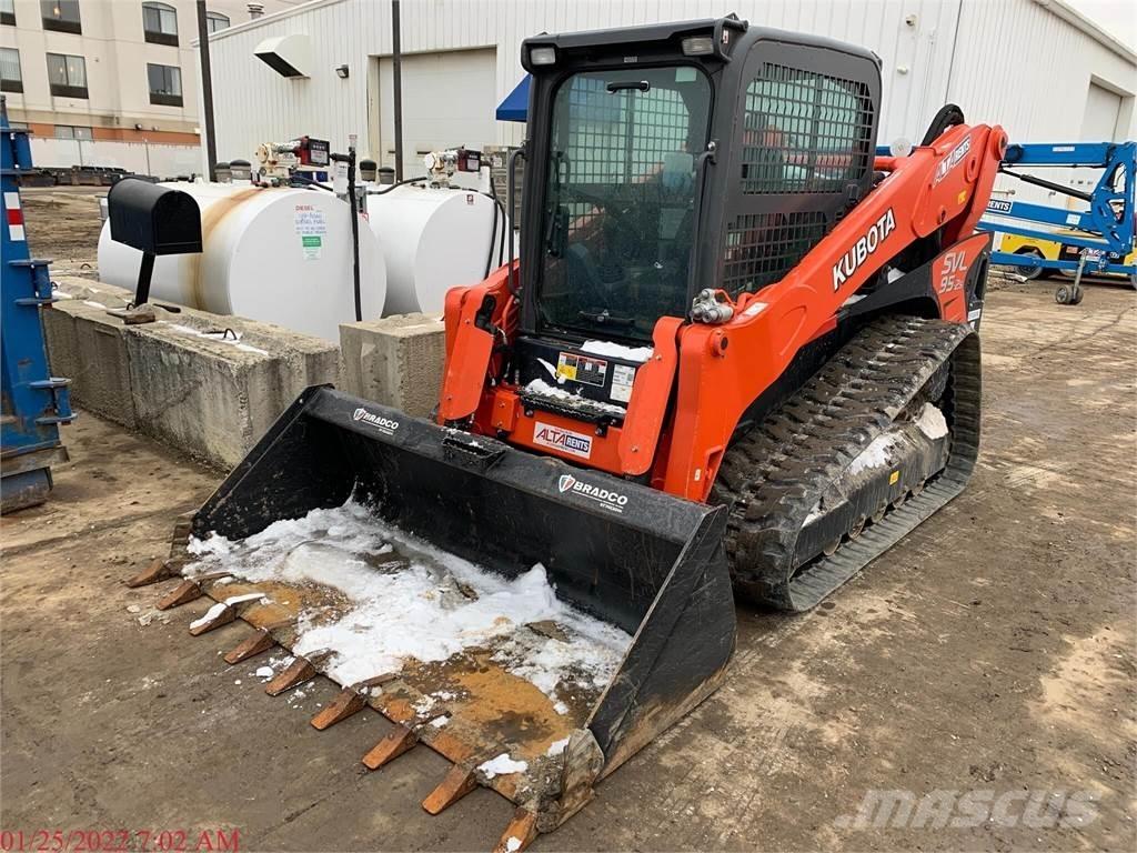Kubota SVL95-2S 滑移装载机
