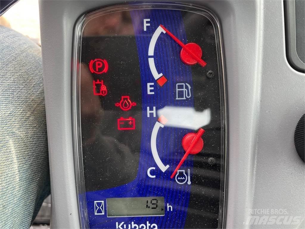 Kubota SVL97-2 滑移装载机