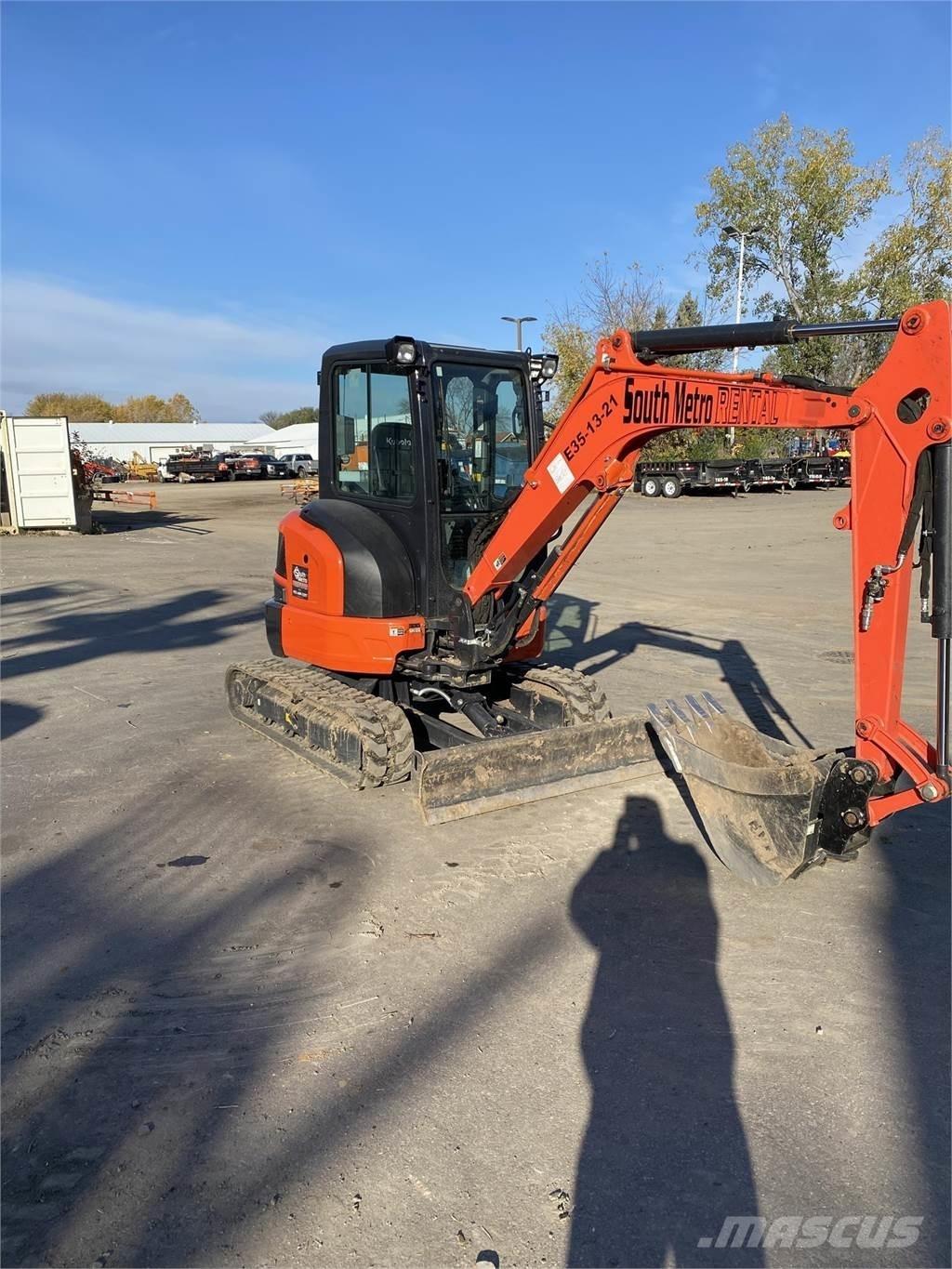Kubota U35-4 小型挖掘机