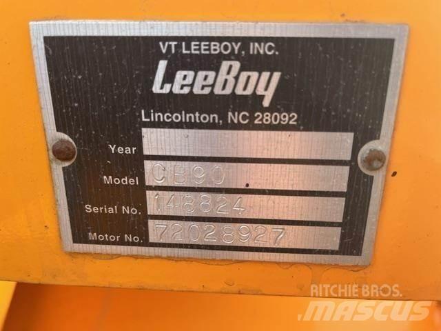LeeBoy CB90 扫地机