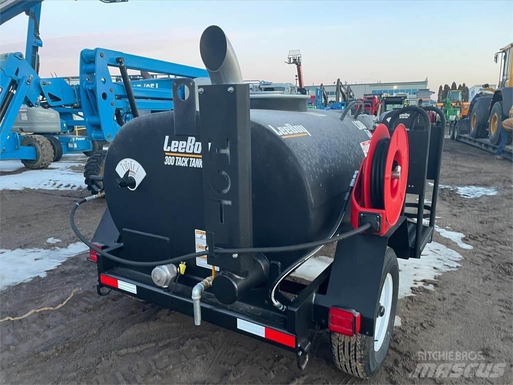 LeeBoy L300 沥青摊铺机