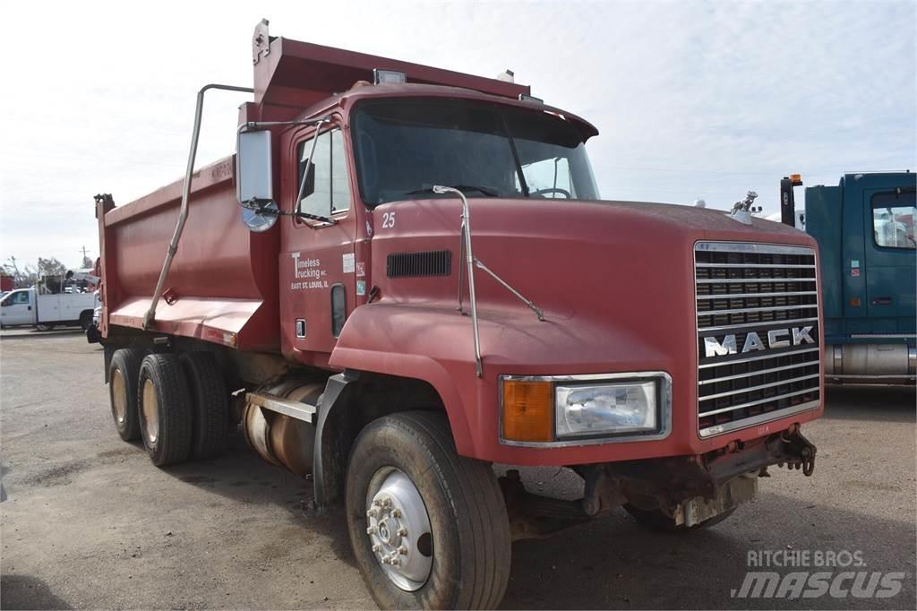 Mack CH613 自卸式货车