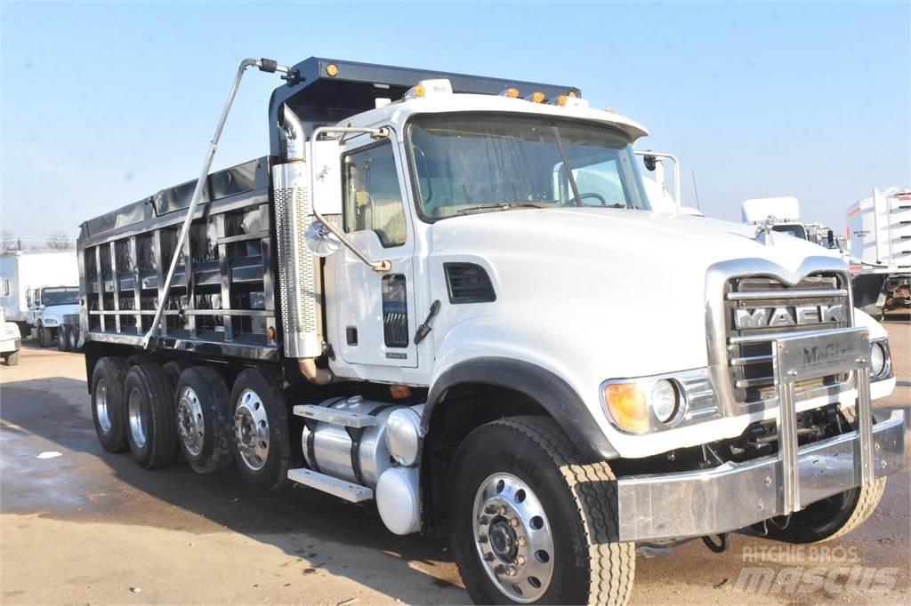Mack GRANITE CV713 自卸式货车