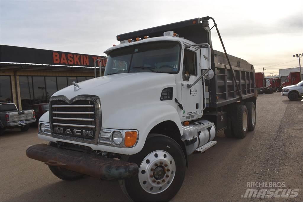 Mack GRANITE CV713 自卸式货车