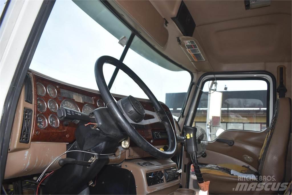 Mack GRANITE CV713 自卸式货车
