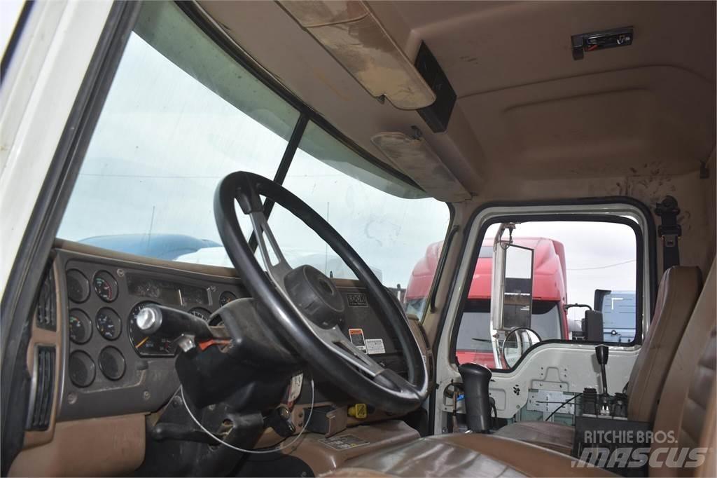 Mack GRANITE CV713 自卸式货车