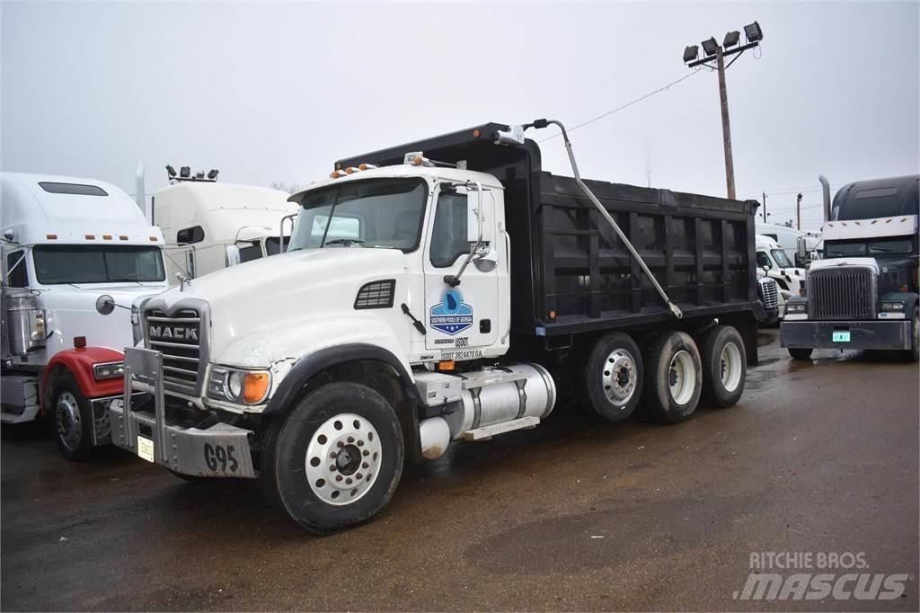 Mack GRANITE CV713 自卸式货车