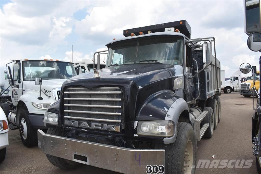 Mack GRANITE GU713 自卸式货车