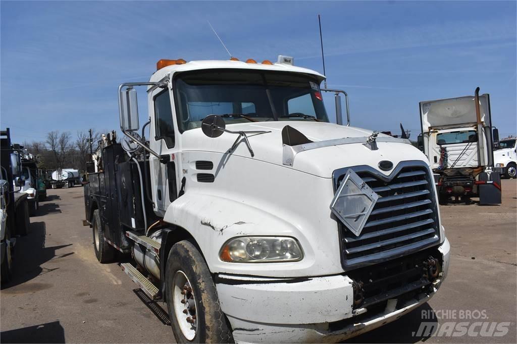 Mack VISION CX612 市政车