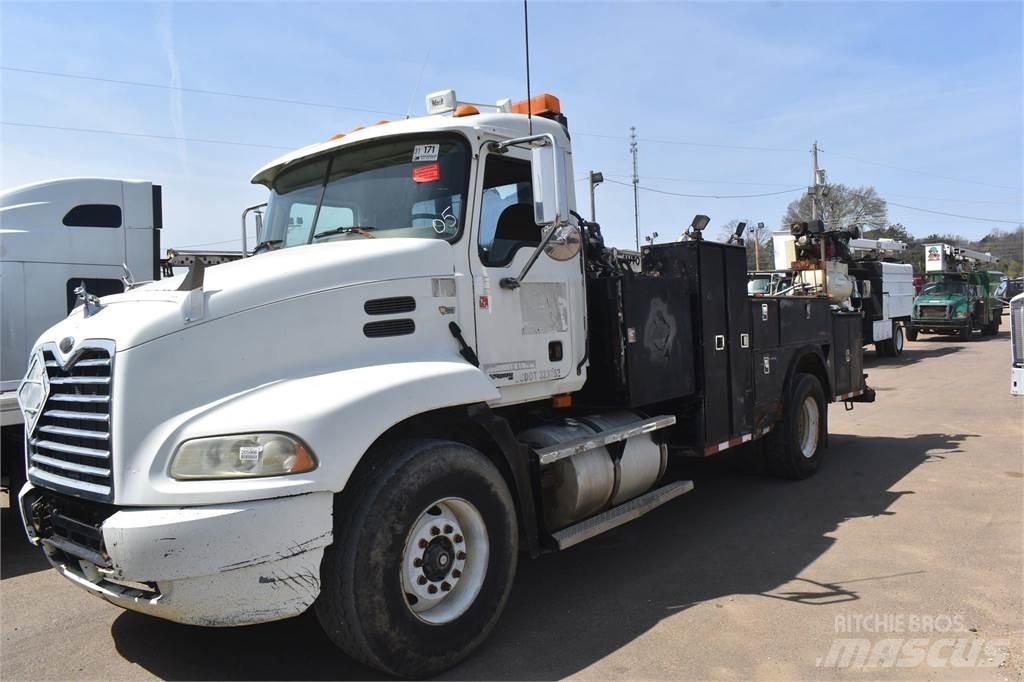 Mack VISION CX612 市政车