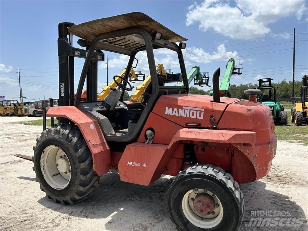 Manitou M30.4 越野叉车|叉装车