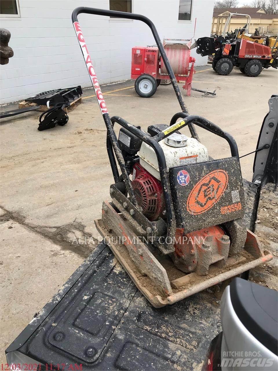 MBW GP3550 拖式振动压路机