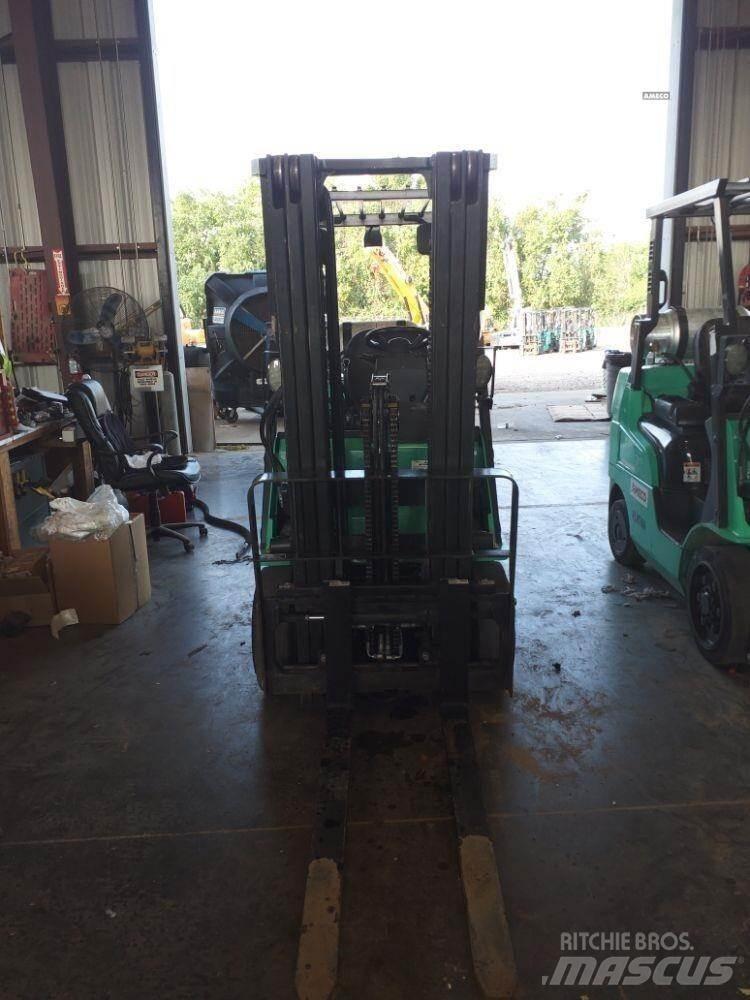 Mitsubishi FGC25 其他叉车